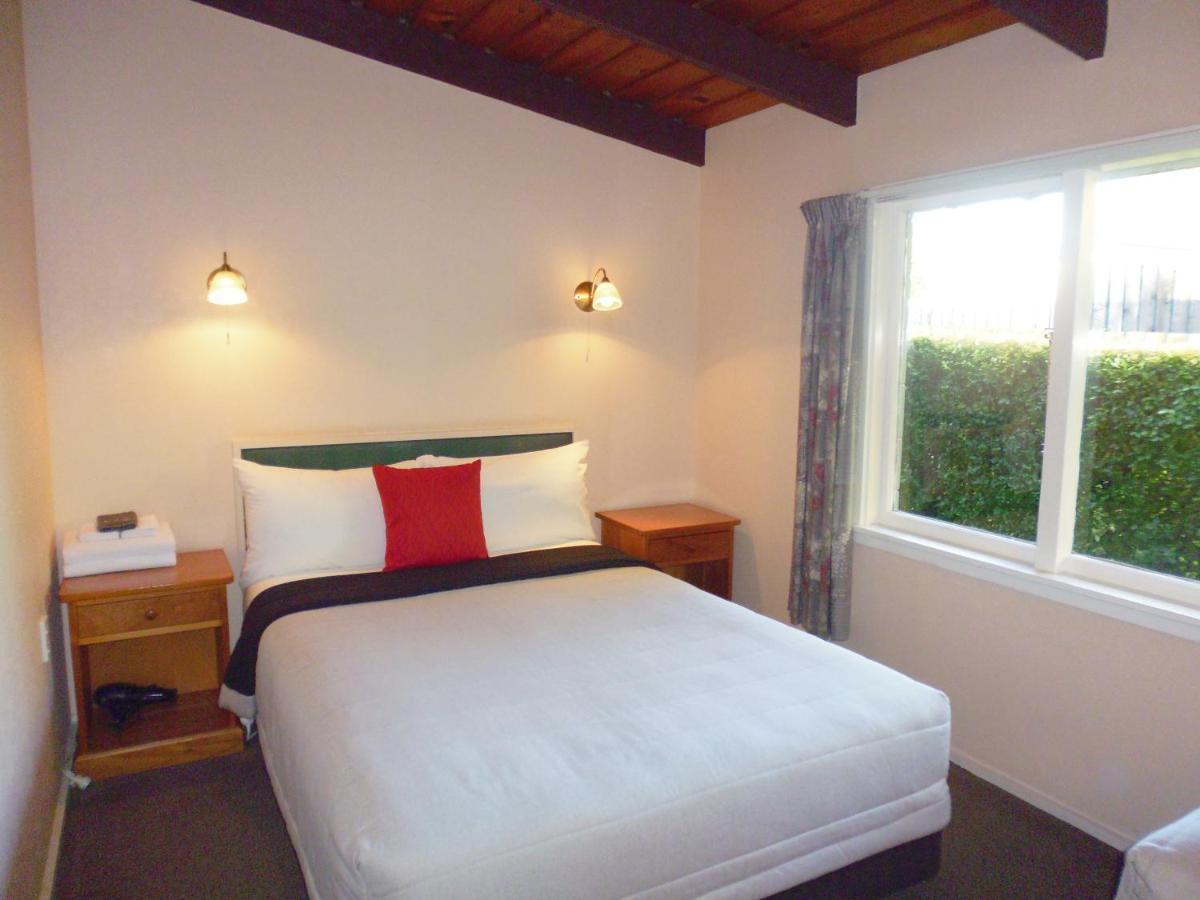 האנמר ספרינגס Spa Lodge Motel מראה חיצוני תמונה