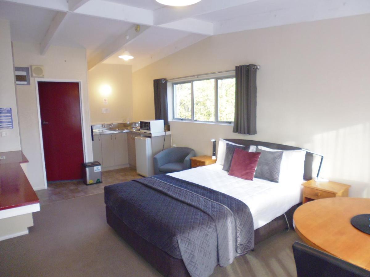 האנמר ספרינגס Spa Lodge Motel מראה חיצוני תמונה