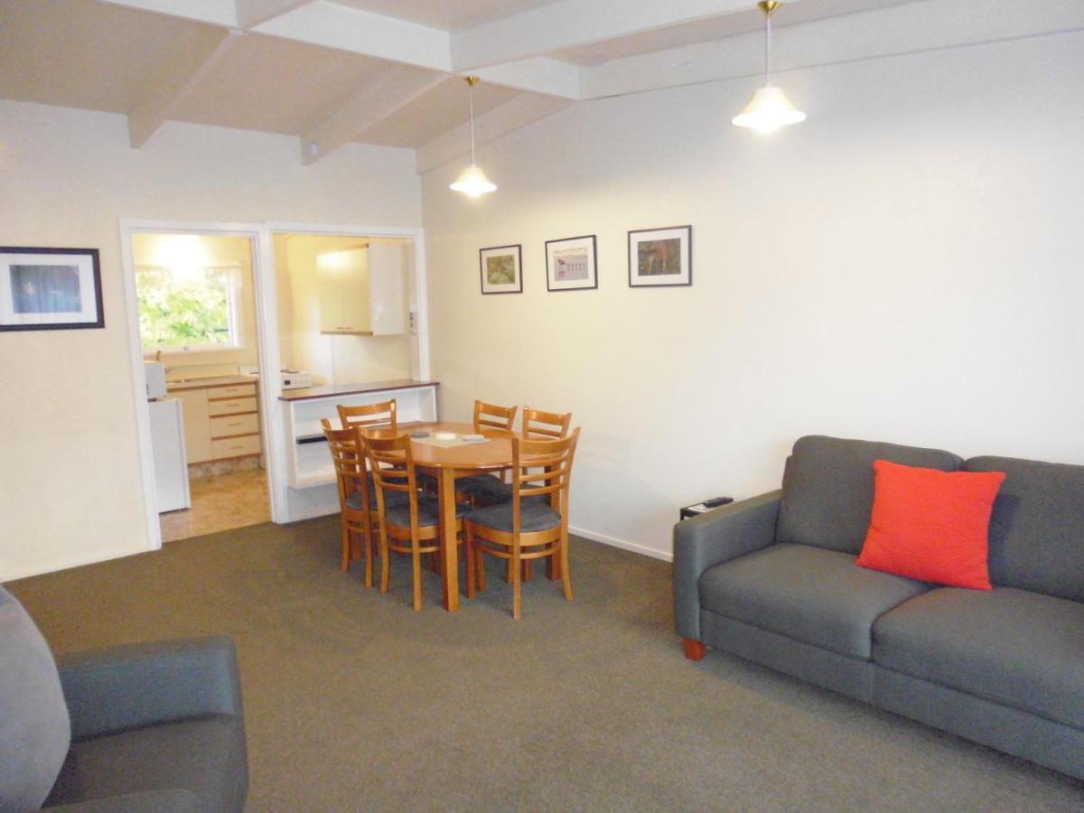 האנמר ספרינגס Spa Lodge Motel מראה חיצוני תמונה
