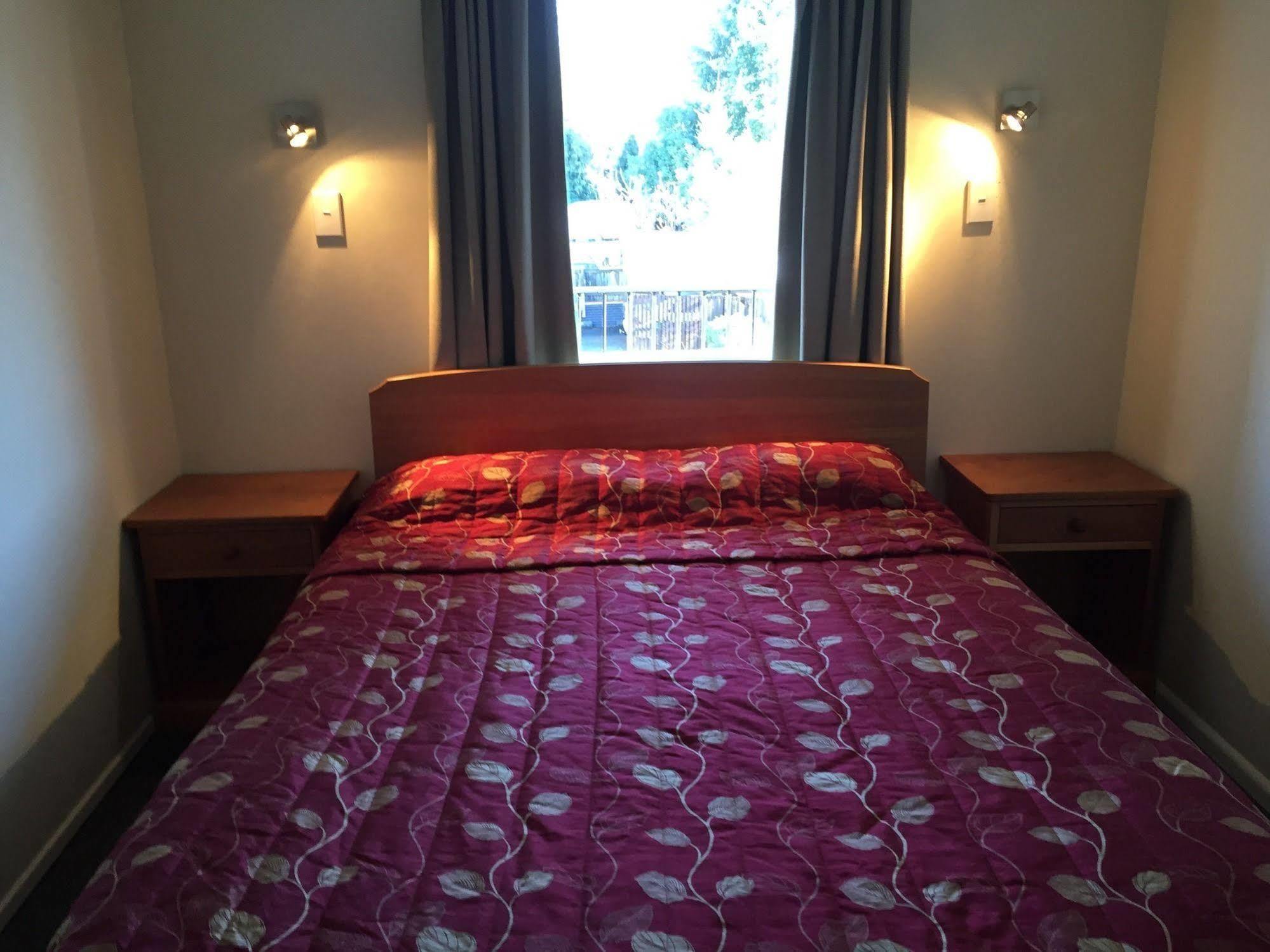 האנמר ספרינגס Spa Lodge Motel מראה חיצוני תמונה