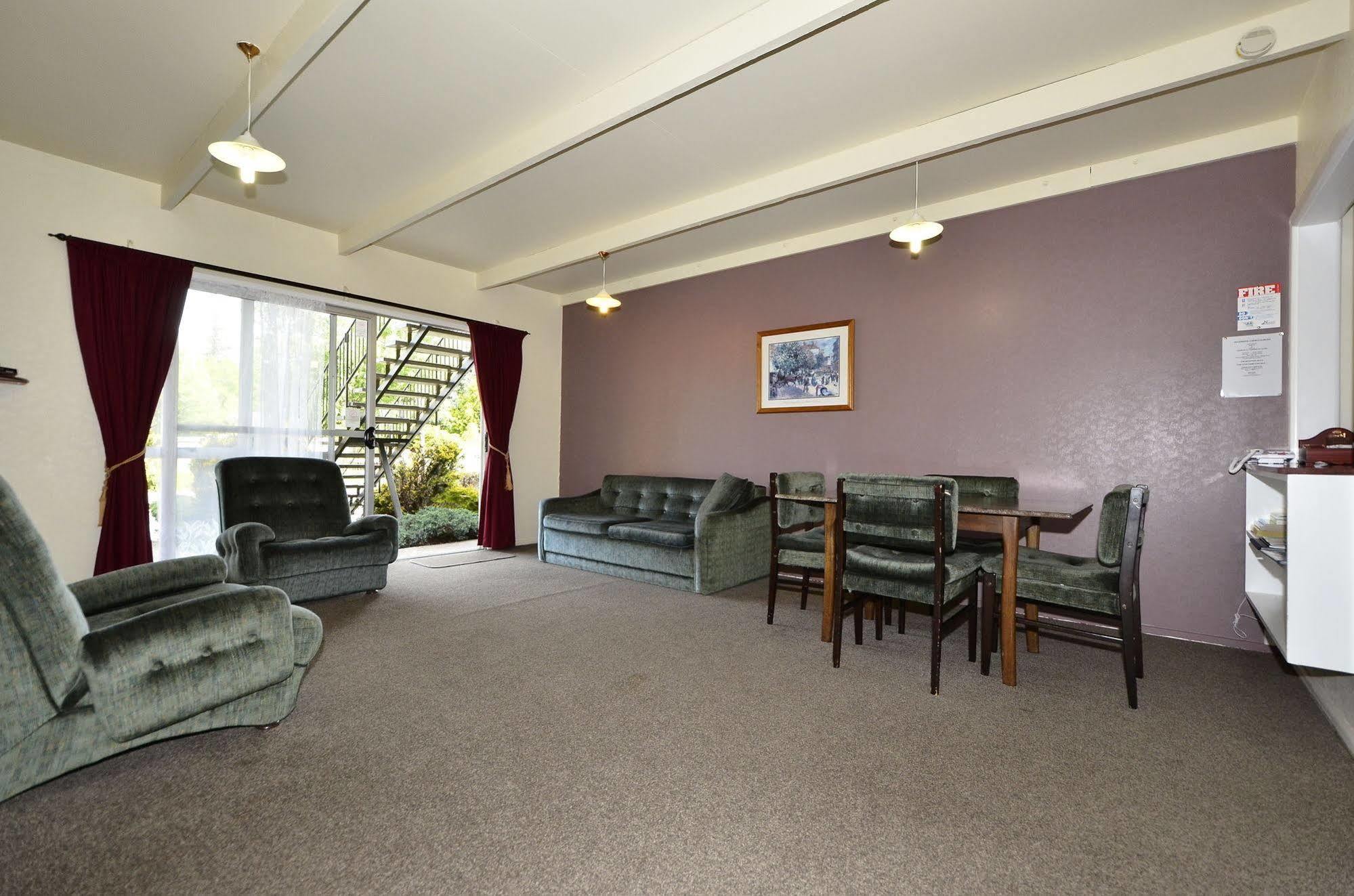 האנמר ספרינגס Spa Lodge Motel מראה חיצוני תמונה