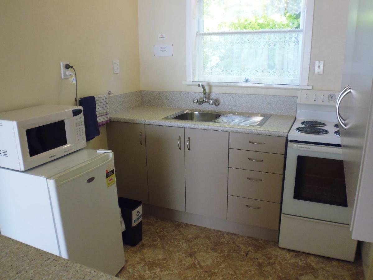 האנמר ספרינגס Spa Lodge Motel מראה חיצוני תמונה